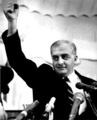 ზვიად გამსახურდია- პირველი პრეზიდენტი,რომელმაც საქართველოს დამოუკიდებლობა გამოაცხადა( video)