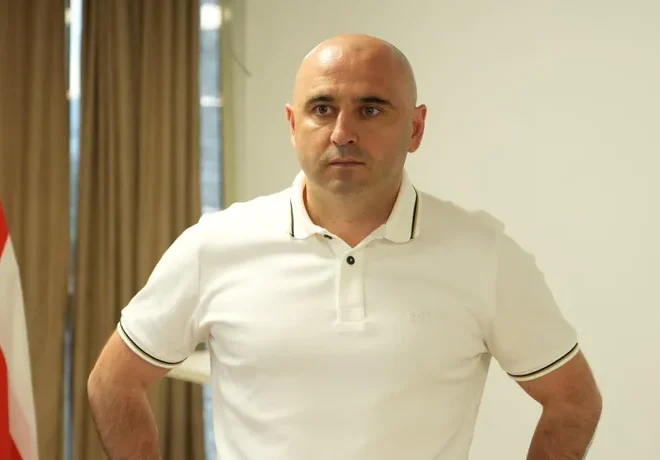 „თუ 26 მაისს რამეს აკეთებთ, 26-ჯერ მაინც თქვით ტელევიზორში, გააგებინეთ ხალხს“