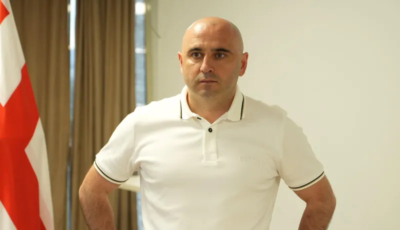 „თუ 26 მაისს რამეს აკეთებთ, 26-ჯერ მაინც თქვით ტელევიზორში, გააგებინეთ ხალხს“