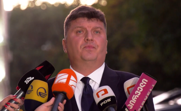 ეგონათ, თეთრ ცხენზე ამხედრებული ღარიბაშვილთან ერთად ვაპირებდი ხელისუფლებაში მოსვლას”